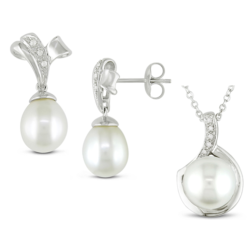 2pc Silver Set Of Earring Pendant w/ Chain .065ct TDW 9-10mm Freshwater Button