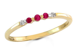 0.08 tcw Ruby and 0.03 tcw Diamond Yellow Gold Ring