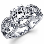 18KW Engagement Ring with Pear Shape & Round Diamonds
