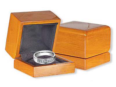 jewelry box holding diamond wedding band